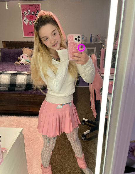 18ヌードオンリーファンズ 無料ポルノ 写真