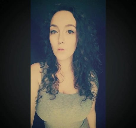 etidsteaz29 アダルトモデル 画像