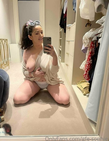 gfe sophie 独占ポルノスター 画像