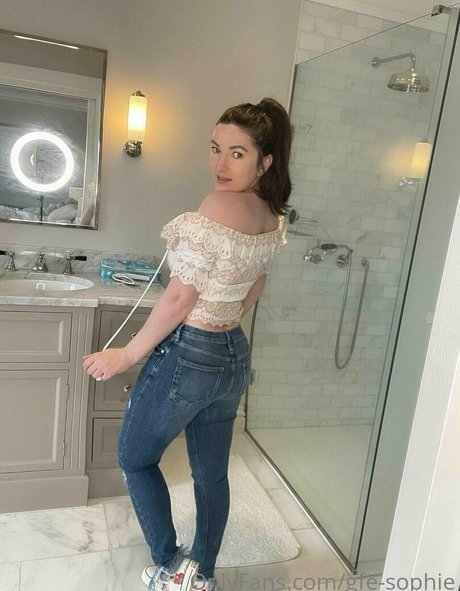 おばあちゃんの熟女OnlyFans セクシーヌード 画像