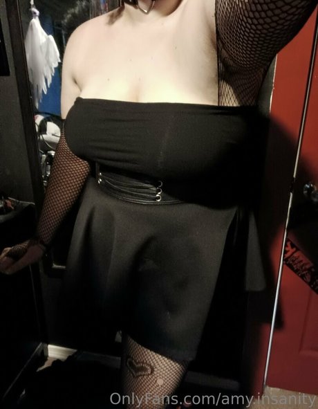 amy insanity 裸のモデル ギャラリー