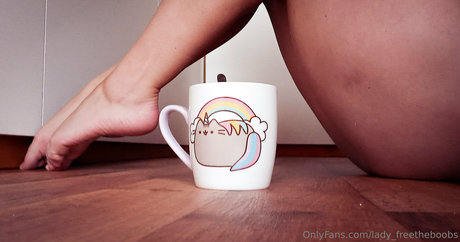 lady freetheboobs 高品質スター ギャラリー