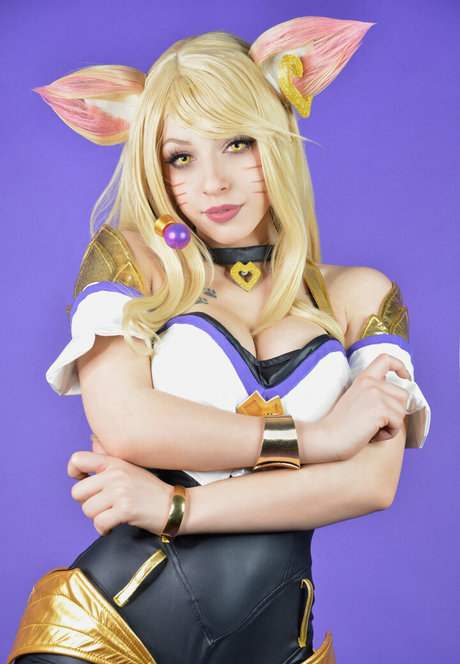 ジムガールズオンリーファンズ アート裸 写真