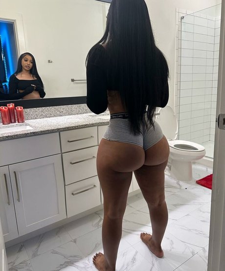 Shamayne shay ヌードのポルノスター ギャラリー