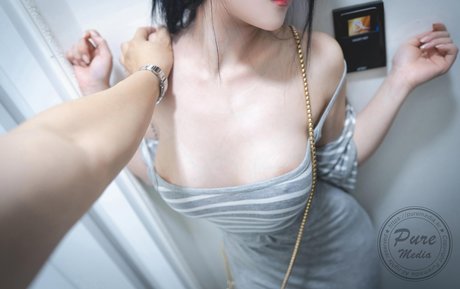 Aram ヌード女優 写真