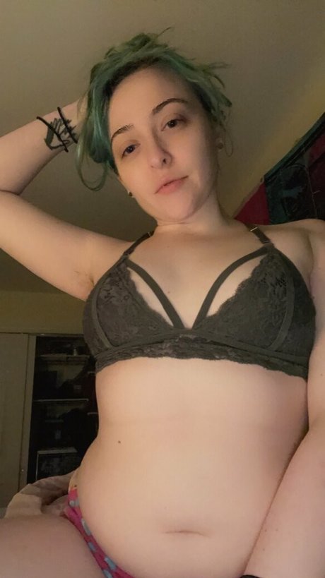 ティーンアナルオンリーファンズ ポルノ 写真