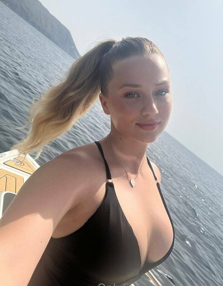 kayklou HDポルノスター 写真