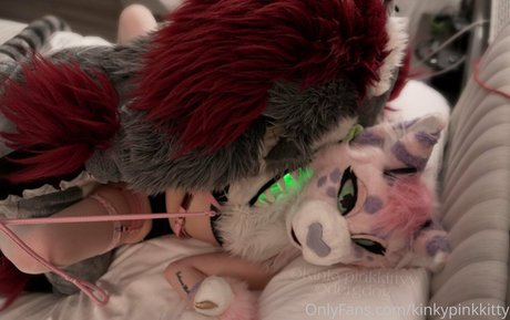 kinkypinkkitty ホットスター 写真