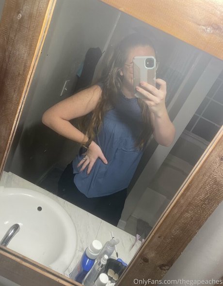 曲線美のクーガーOnlyFans ホットポルノ 写真