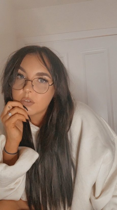 痩せたアジア人ティーン OnlyFans 素敵 写真