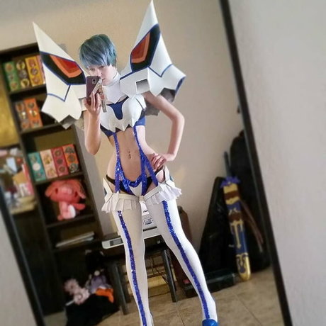 Ashminey 裸のスター ギャラリー