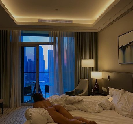 StasisMur XXXモデル 写真