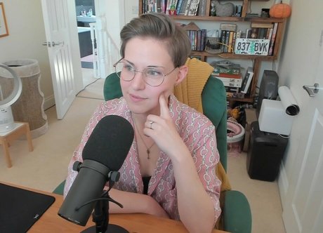 ポーグ xxx オンリーファンズ セックス 写真