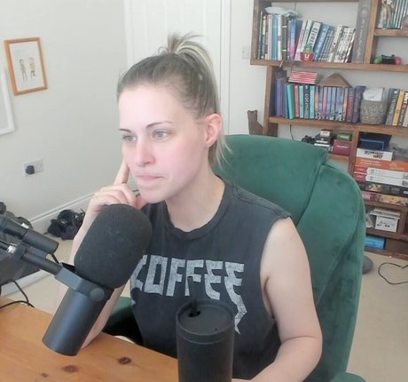 小さなオンリーファンズ 無料エロ 写真