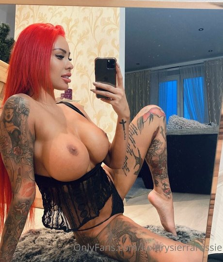 かわいいシーメールオンリーファンズ 無料ポルノ 画像