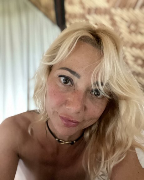 Mommy Di ヌードモデル 写真