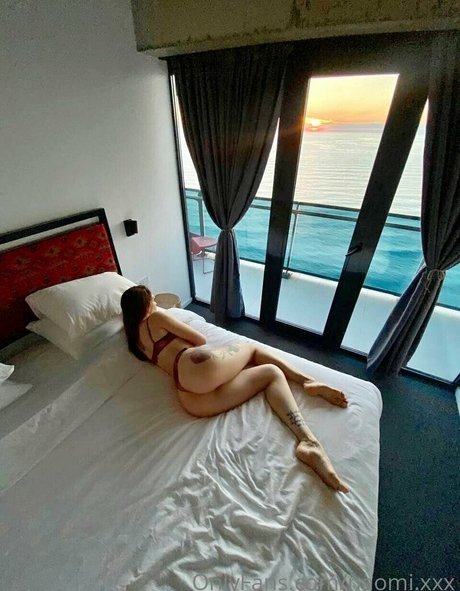 scarlett oharra セクシーなスター 写真