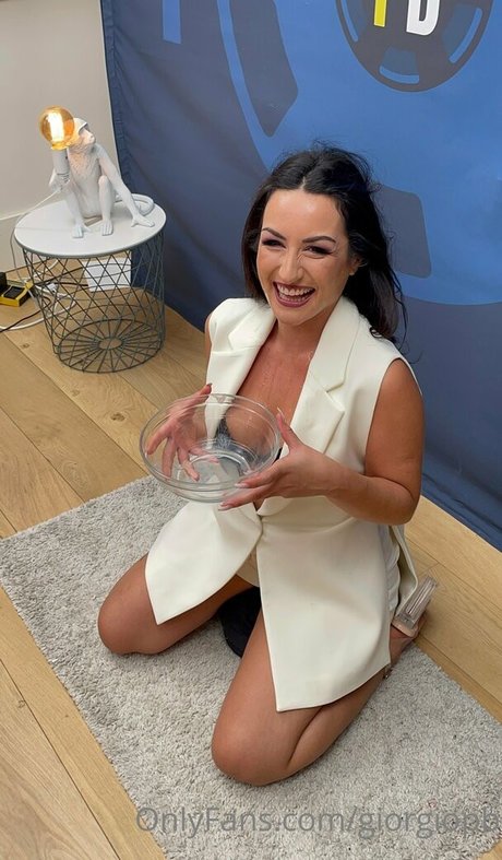 ミニドレス OnlyFans 無料アダルト ギャラリー