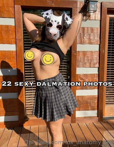 大きなお尻と巨乳のオンリーファンズ ヌード 画像