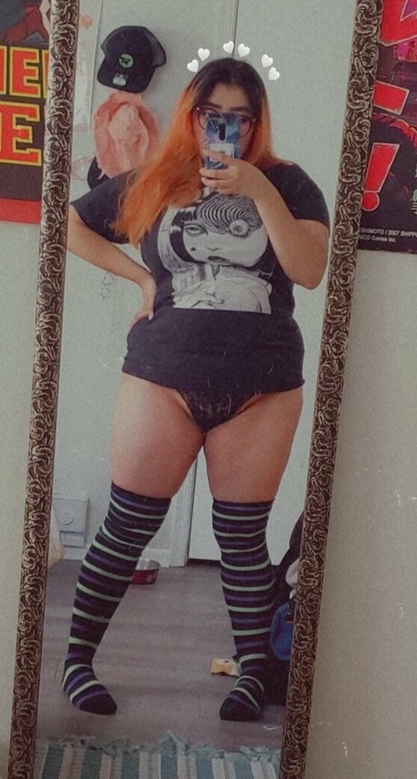 peekscalymedusa 無料モデル 写真