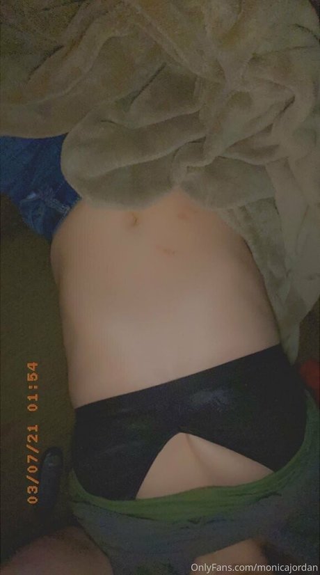 ポーグガールズオンリーファン ヌード 画像