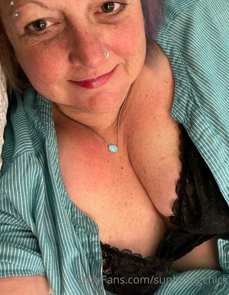 sunlovingchick 無料モデル ギャラリー