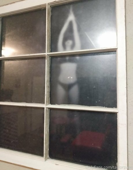 taylorpayn セクシーモデル 画像