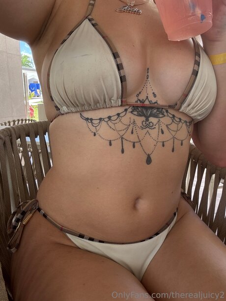 therealjuicy2 ポルノスター ヌード 画像