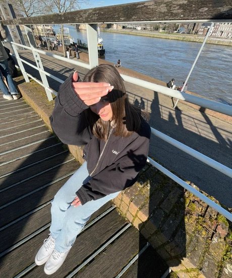 Alisa juric xxxスター 画像