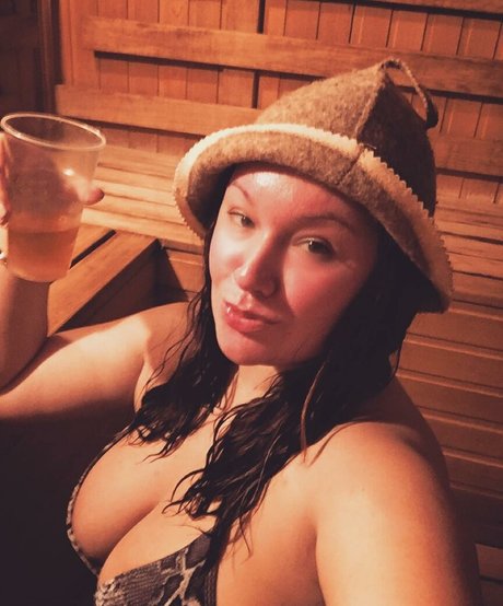 アマチュアヌードオンリーファンズ ホット 写真