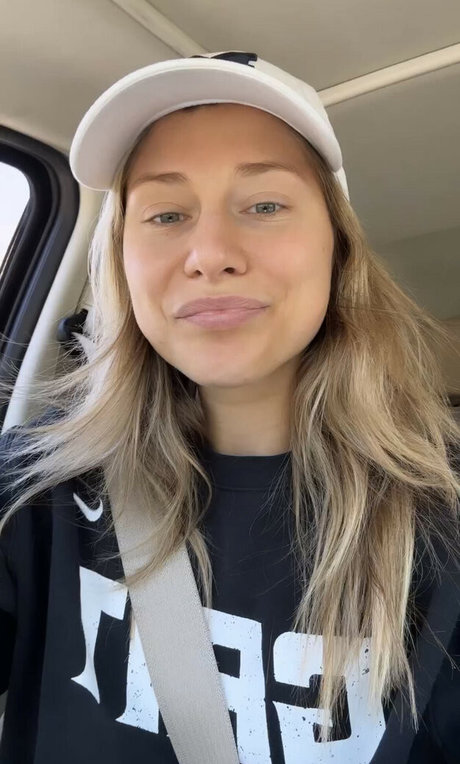 主観視点の手コキOnlyFans アートヌード 画像