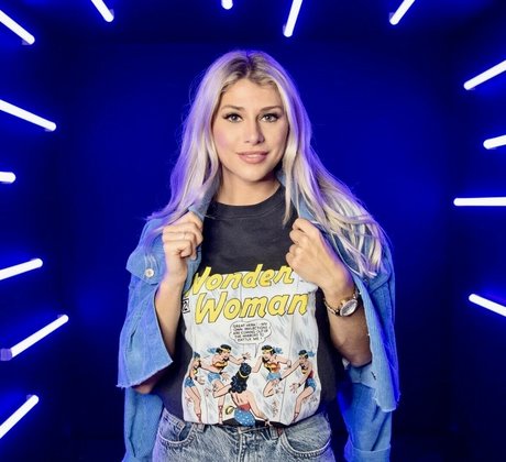 Dannie Rogers 高品質のポルノスター 画像