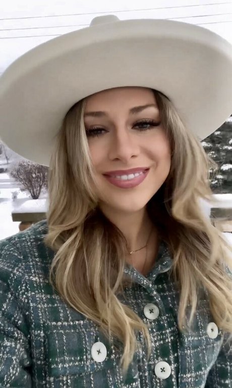 Dannie Rogers セクシーモデル 写真