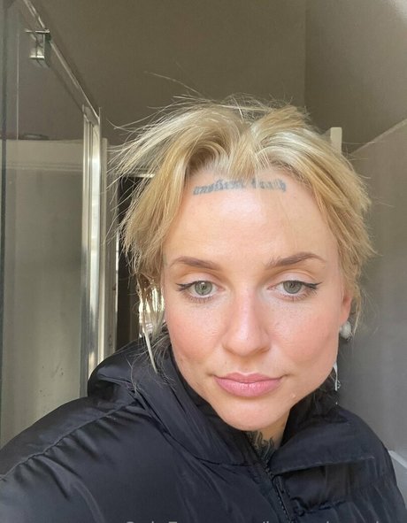 lavenderquinn 完璧なスター アーカイブ