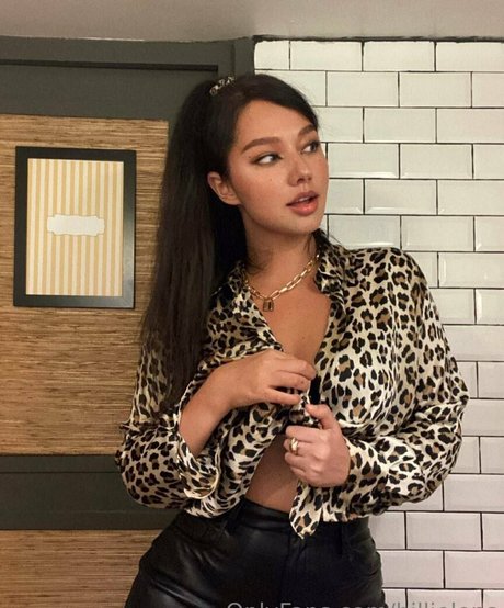 小さなオンリーファンズ 無料セックス 写真