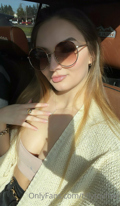 ゴスシックOnlyFans アートヌード 写真