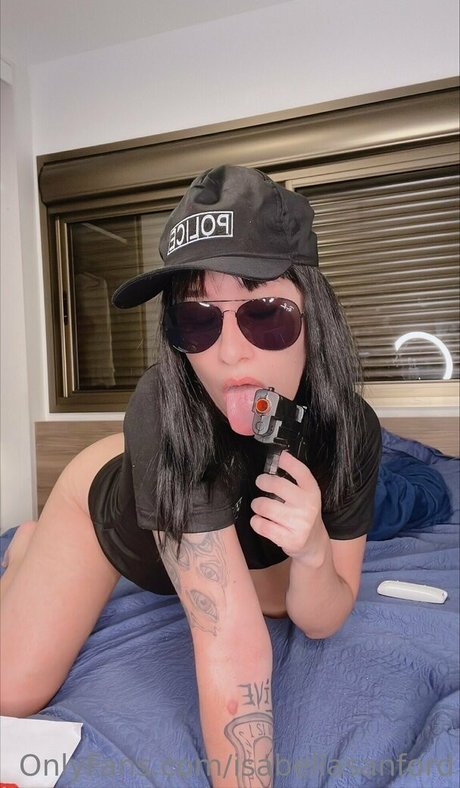 ブッシュ・オンリーファンズ アート裸 写真