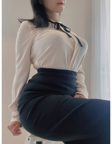 Fujiko bigtits ヌードモデル 写真