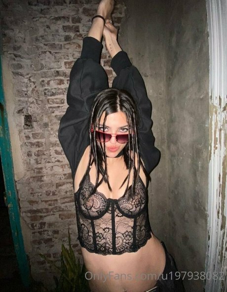 トゥインクスオンリーファンズ ポルノ 写真