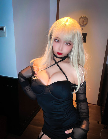 NazoEirian ヌードのポルノスター 画像