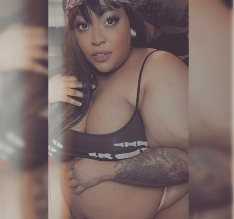 背が高くて巨乳のOnlyFans 限定 ギャラリー