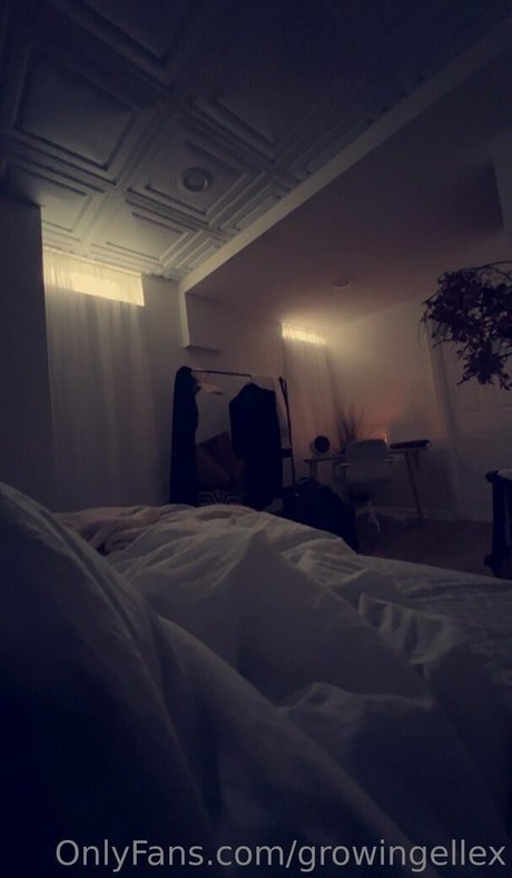 裸ヌードOnlyFans 裸 画像