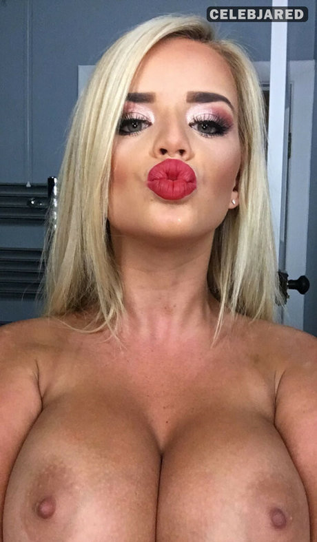 熟女メガネOnlyFans 美しい 写真