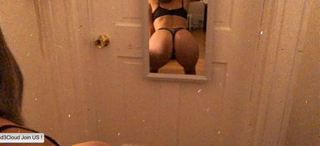 逆騎乗位 オンリーファンズ アダルト無料 写真