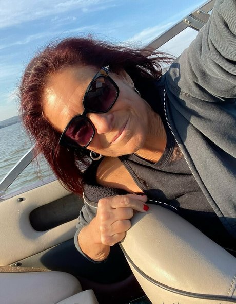 巨尻オンリーファン ホットヌード 画像