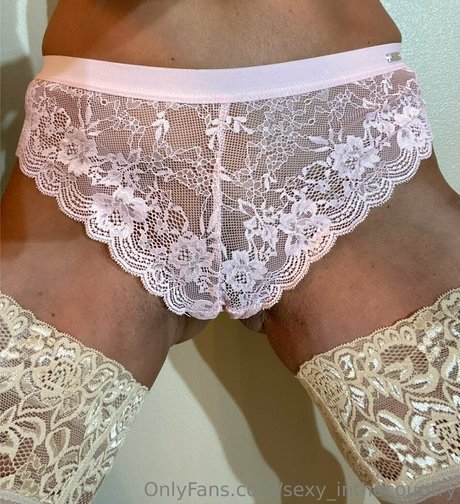 毛深いラテン系オンリーファンズ ホット裸 写真