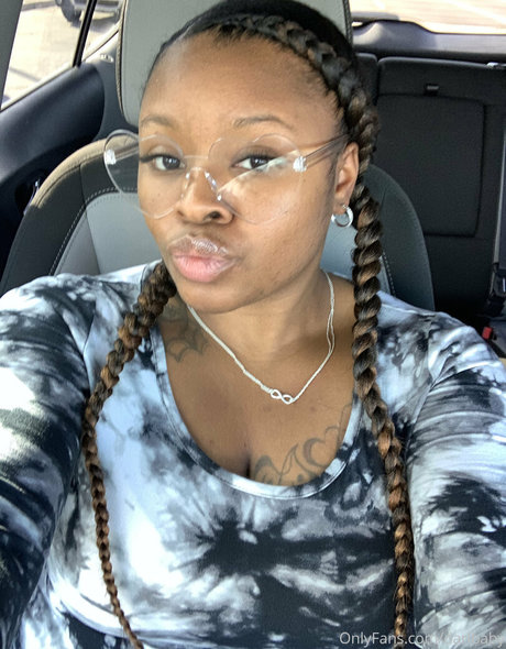 妊娠中のアジア人オンリーファンズ アートxxx ギャラリー