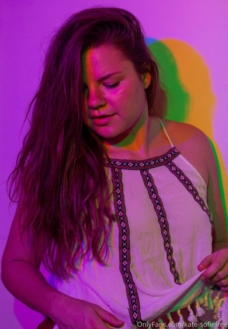kate sofiefree 無料のポルノスター 写真