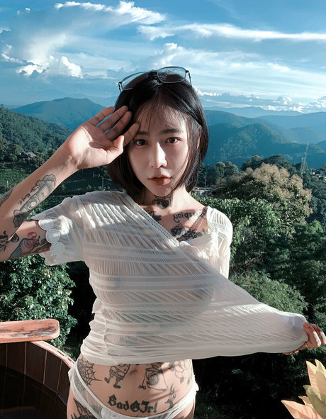 ハロウィン オンリーファン 無料エロ 画像