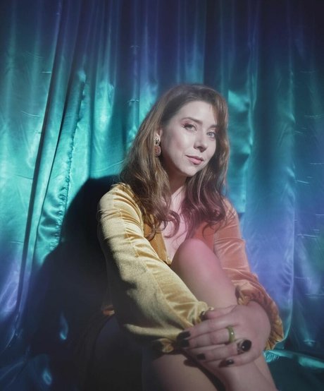 曲線美の女の子オンリーファンズ 美しいxxx ギャラリー